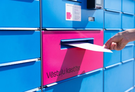 Latvijas Pasts modernizē vēstuļu kastītes Cēsu novadā